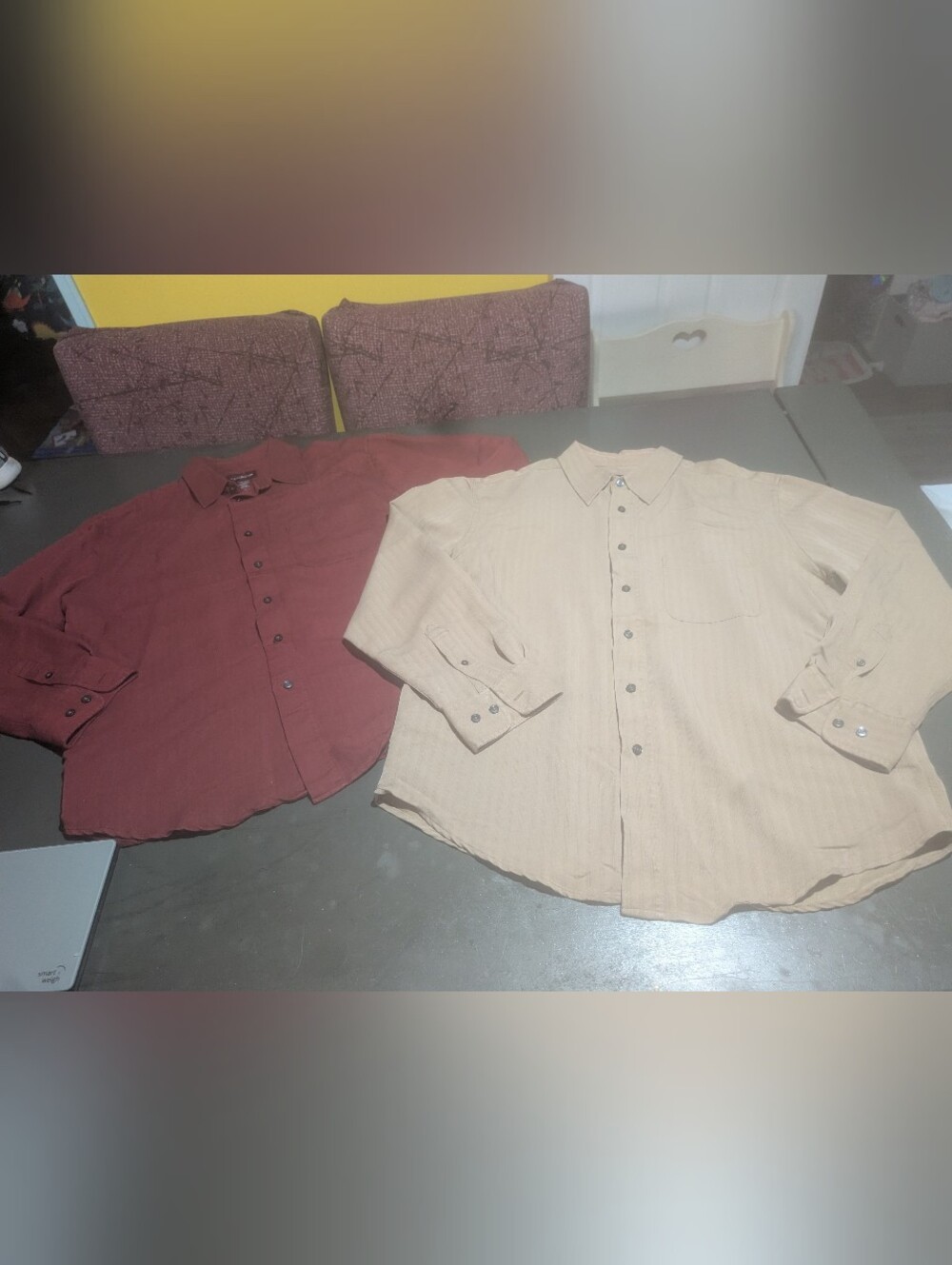 Covington Size Large Red And Cream Button Down Long Sleeve Shirts EUC